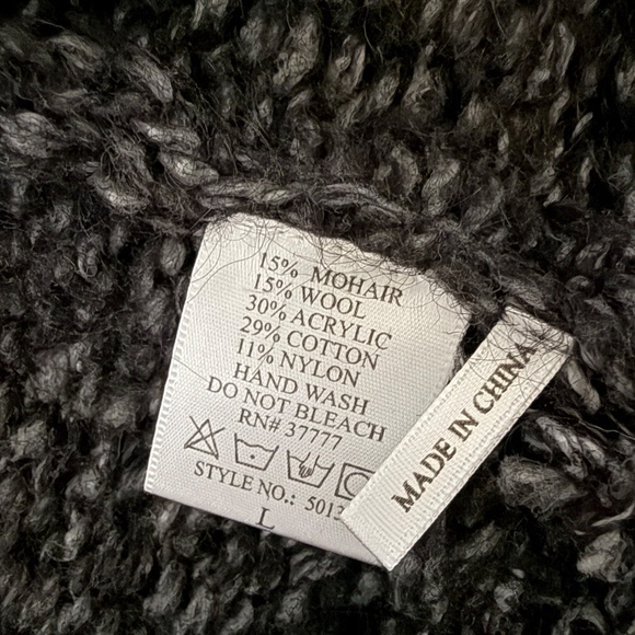 renee c. Gray beaded Mohair Wool Blend Cropped Bell Sleeve Sweater Size L - Picture 13 of 13